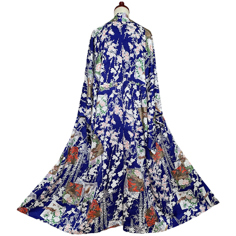 LIGHT KIMONO | Kimono Jacket, Silk Robe, Fashion | Keiko Tagai