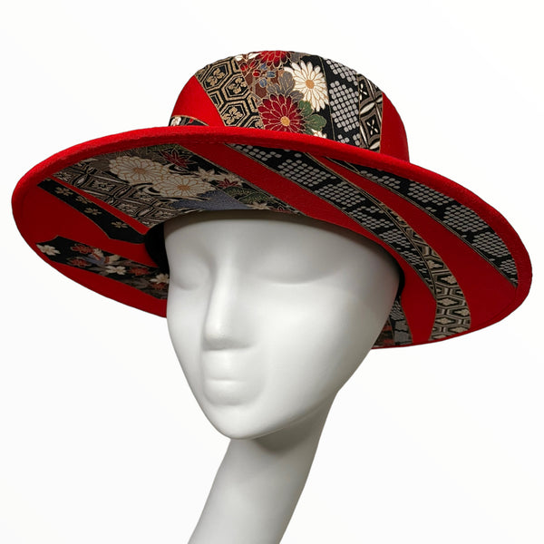 KIMONO HAT | Japanese Aesthetic, Stylish Red | Keiko Tagai